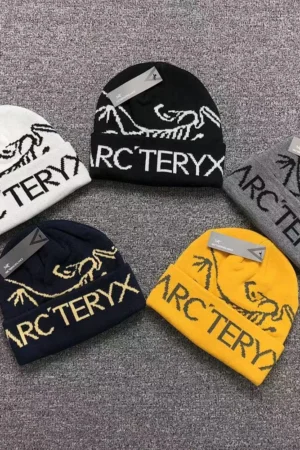 ARC’TERYX Black & Orange Wordmark Beanie
