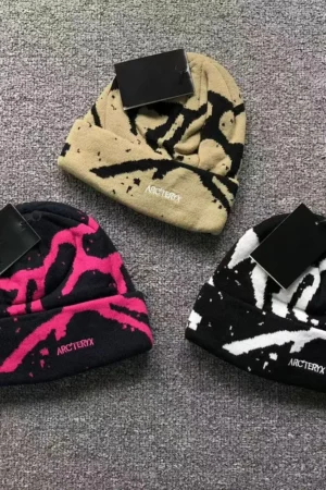 ARC’TERYX Black & Green Splatter Camo Beanie