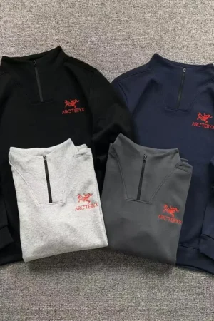 ARC’TERYX Black Quarter Zip Fleece