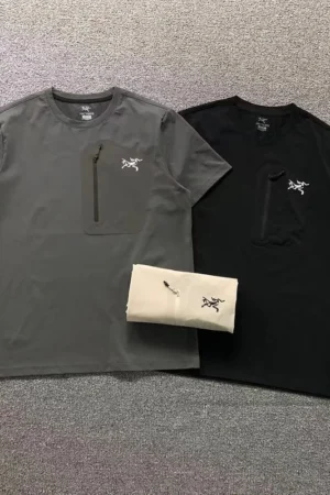 ARC’TERYX Black & Green Zip Pocket Tech T-Shirt
